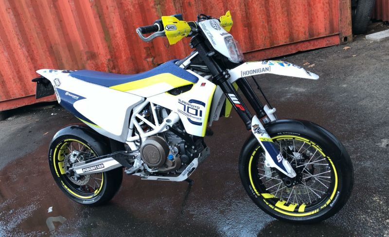 Husqvarna 701 Supermoto - yellow "701" design