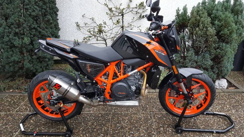 KTM Duke 690